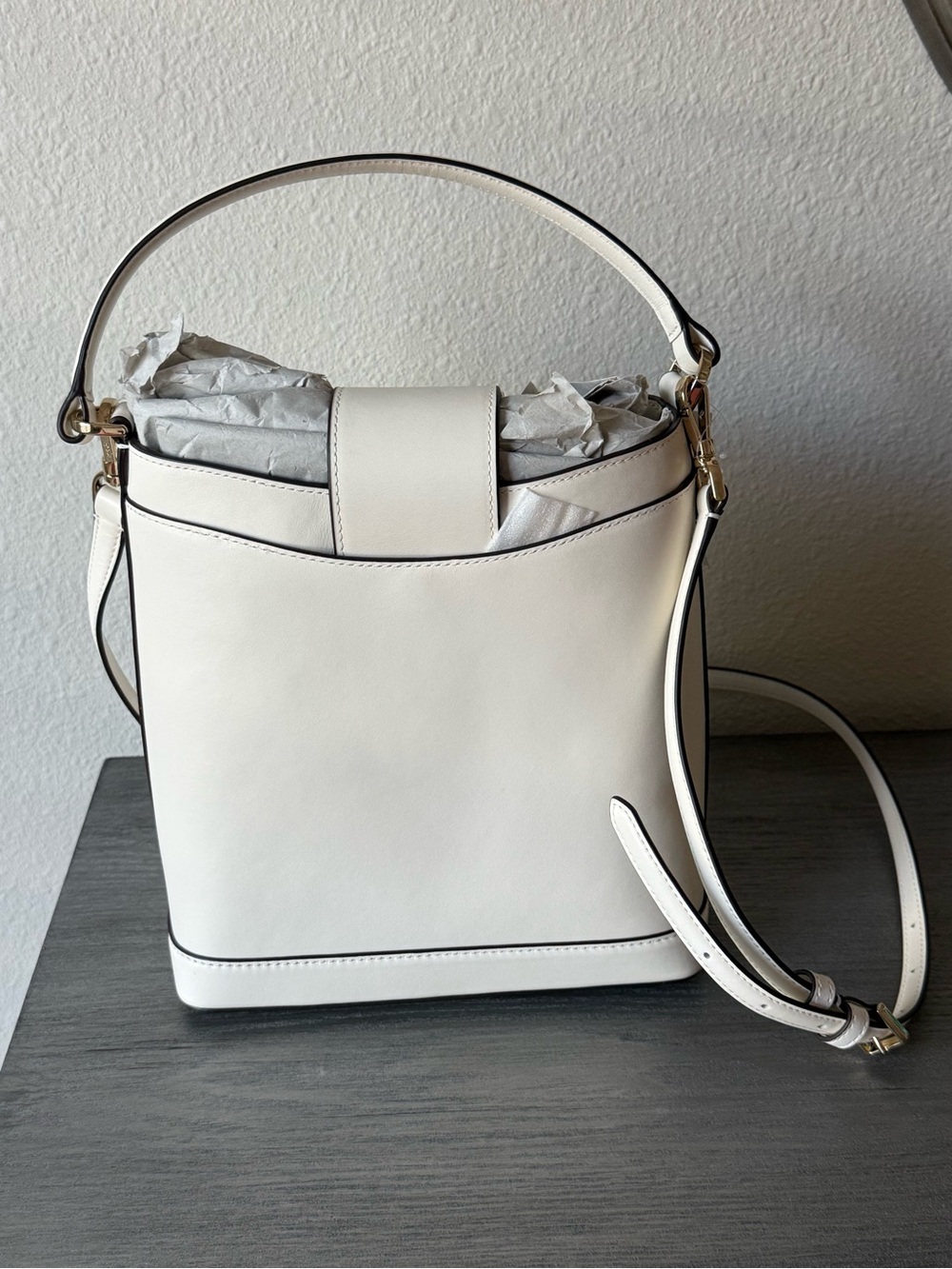 NWT Kate Spade “Reegan” KA753 smooth leather bucket bucket bag in meringue - Picture 10 of 16